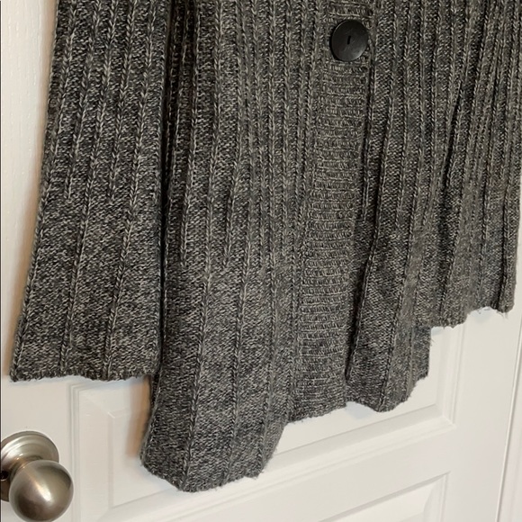 Carolyn Taylor cardigan - Picture 3 of 9